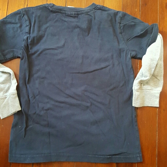 Boys Long Sleeve Graphic Tee. Navy. Size M/6 - Picture 4 of 5